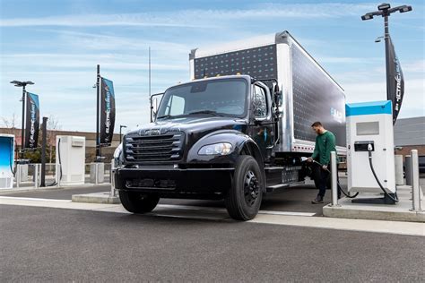 how to tow ev freightliner